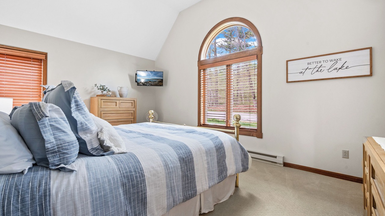Photo of Bedroom in South Down Shores
