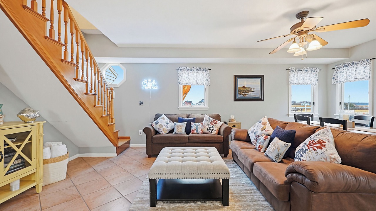Photo of Livingroom in Hampton