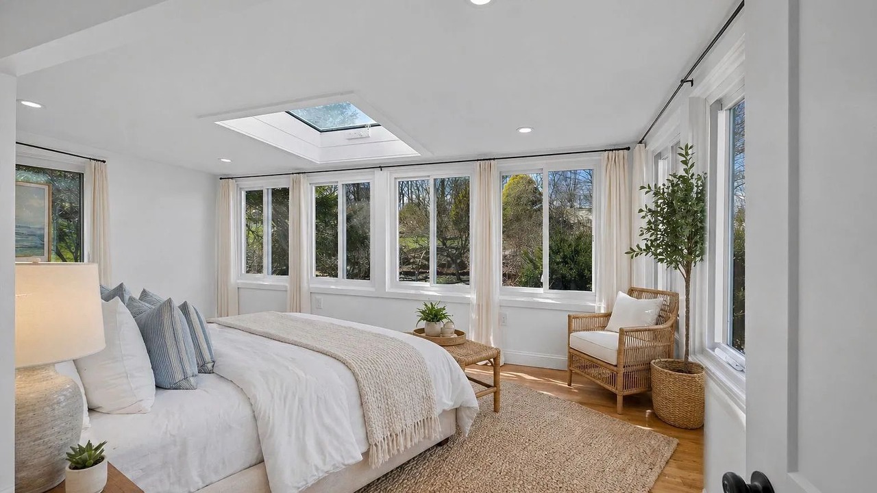 Photo of Bedroom in Riverhead