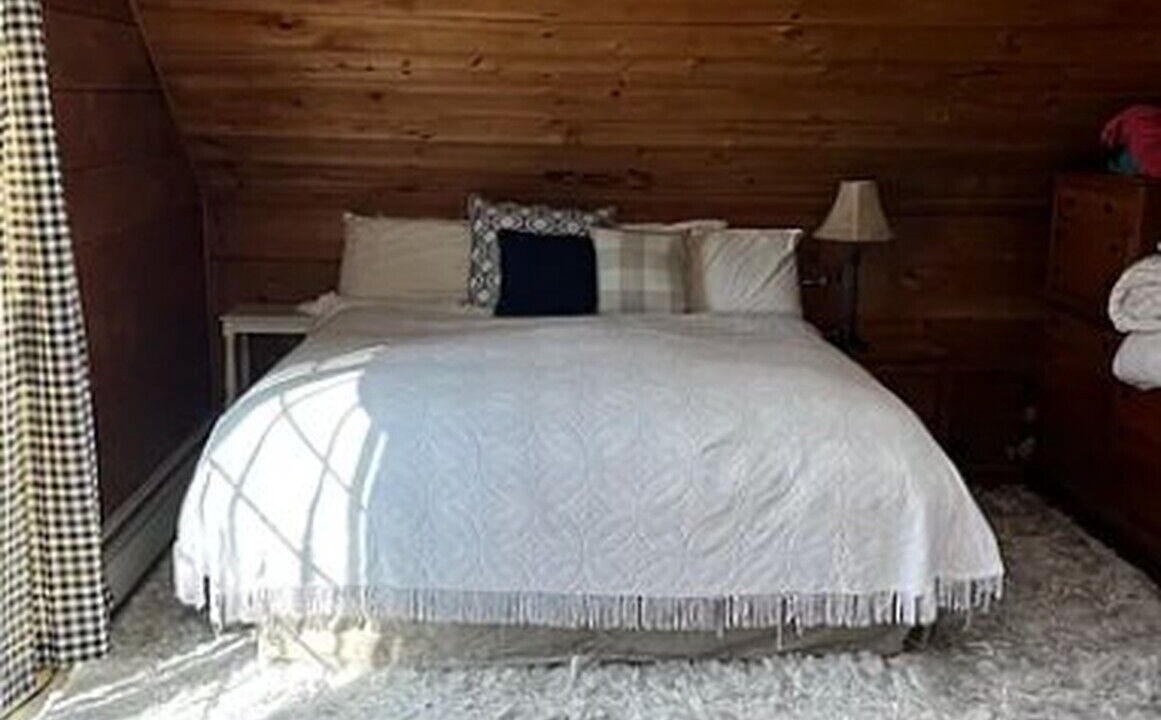 Photo of Bedroom in Niantic