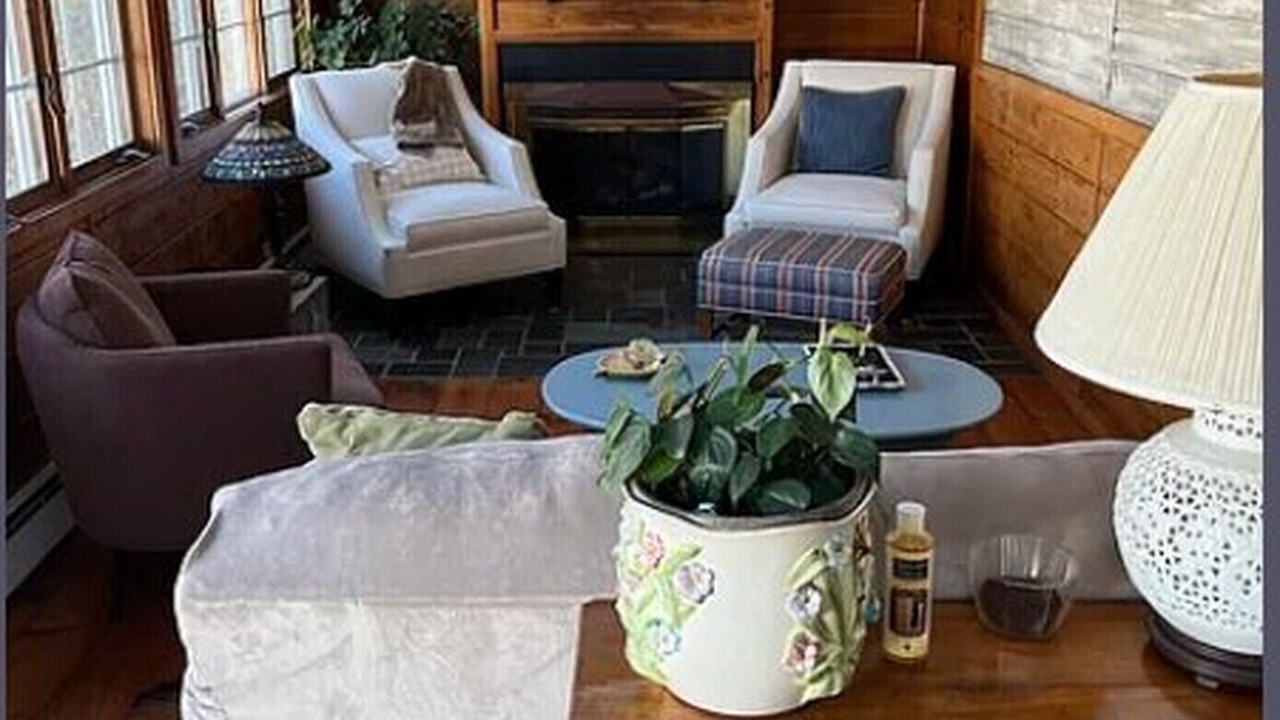 Photo of Livingroom in Niantic