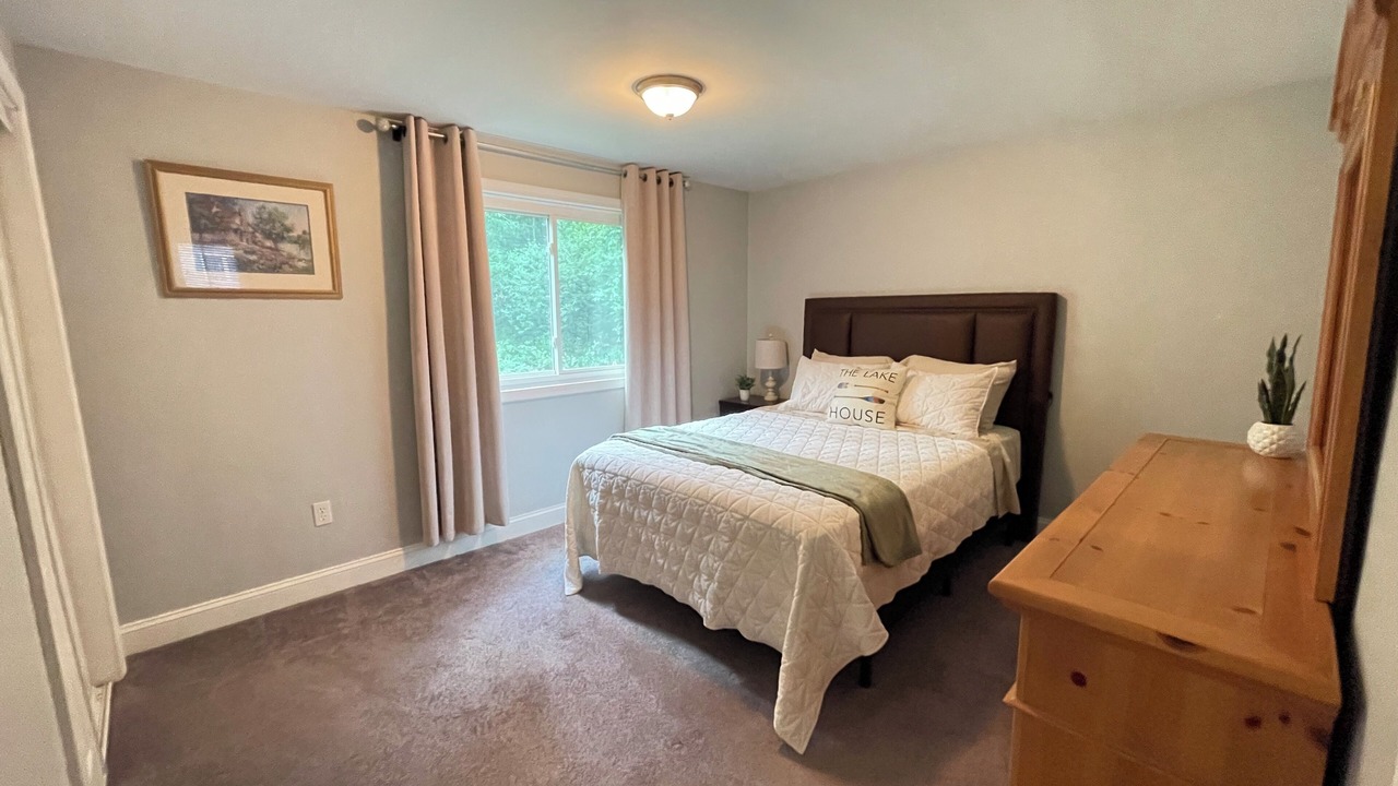 Photo of Bedroom in Windham