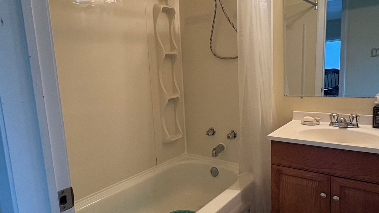Photo of Bathroom in Port Colborne