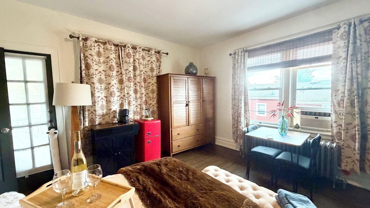 Photo of Bedroom in Tarrytown