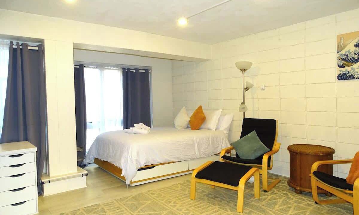 Photo of Bedroom in Mid-Cambridge