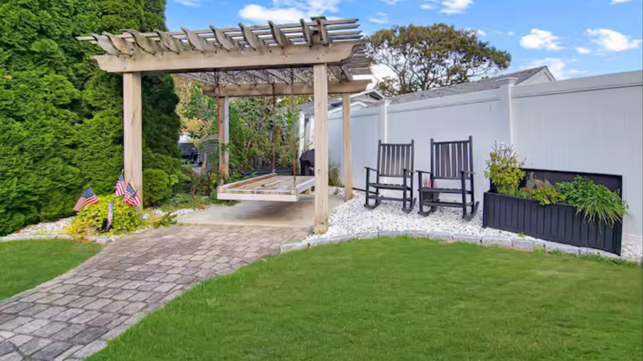 Photo of Outdoor in Popponesset