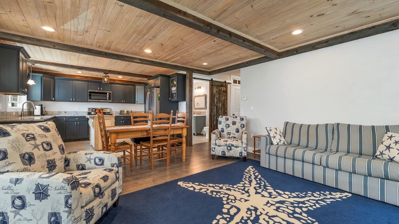 Photo of Livingroom in Hampton