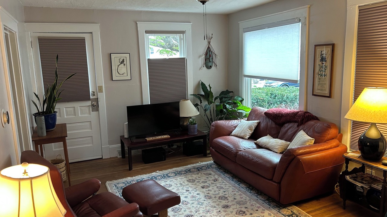 Photo of Livingroom in Northampton