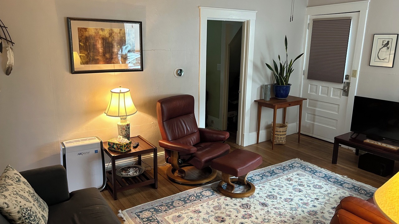 Photo of Livingroom in Northampton