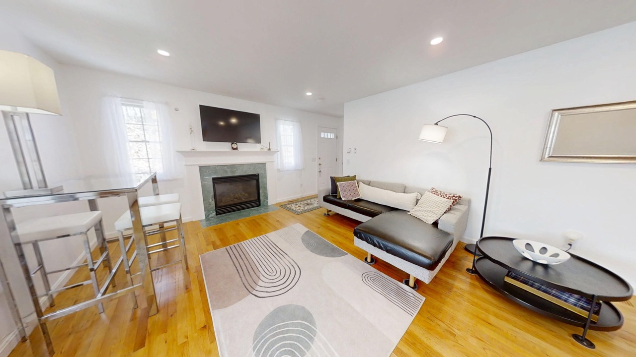 Photo of Livingroom in East Dennis