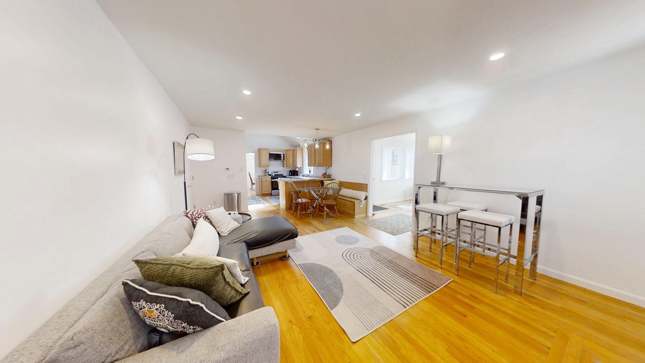 Photo of Livingroom in East Dennis