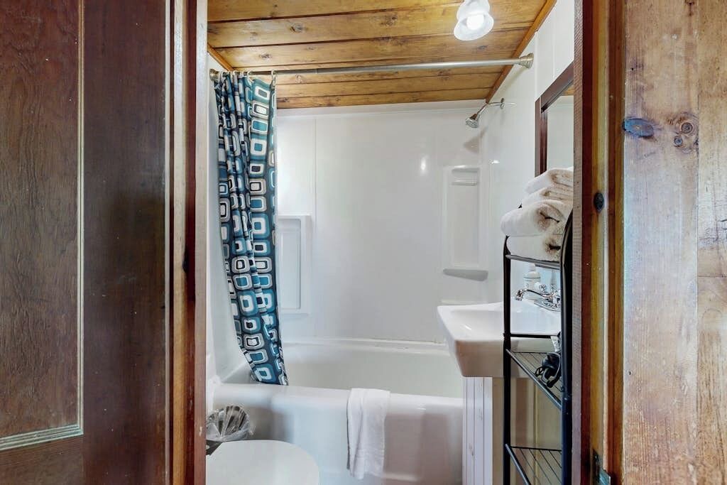 Photo of Bathroom in Ocean Point