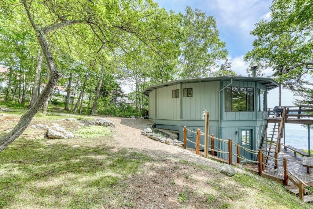 Photo of Outdoor in Isle of Springs