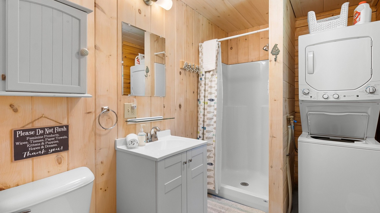 Photo of Bathroom in Boothbay Harbor