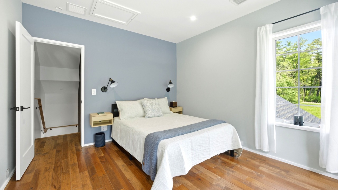 Photo of Bedroom in Lenox