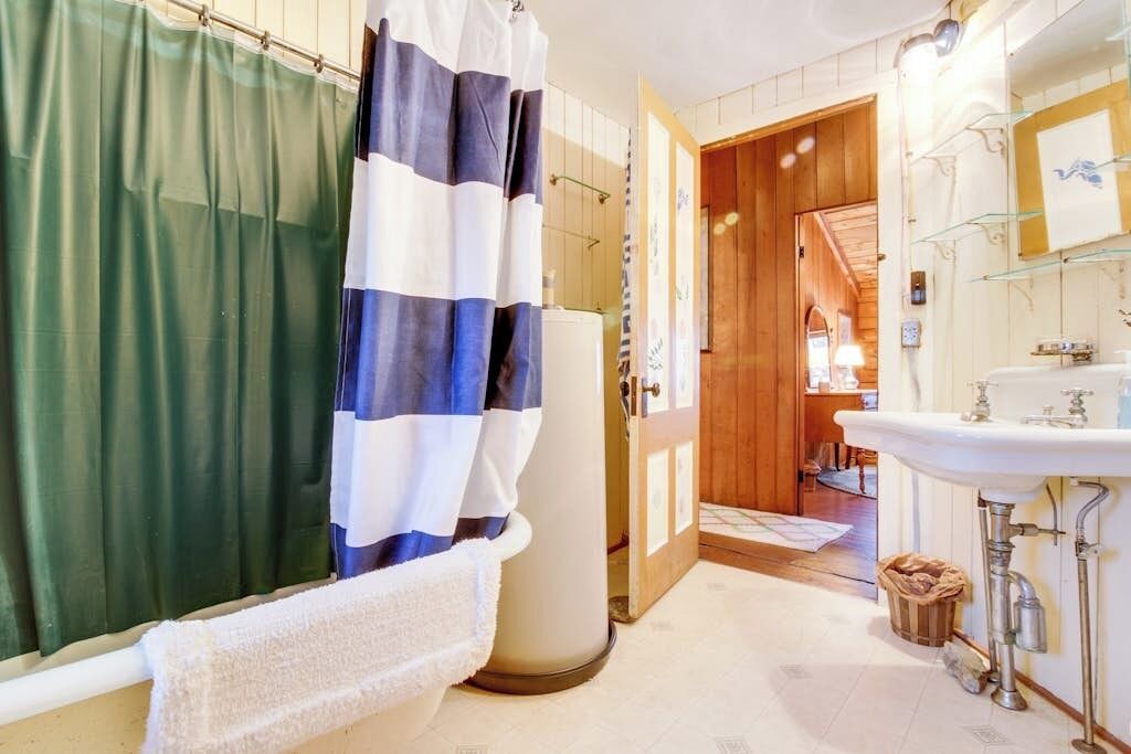 Photo of Bathroom in Boothbay Harbor