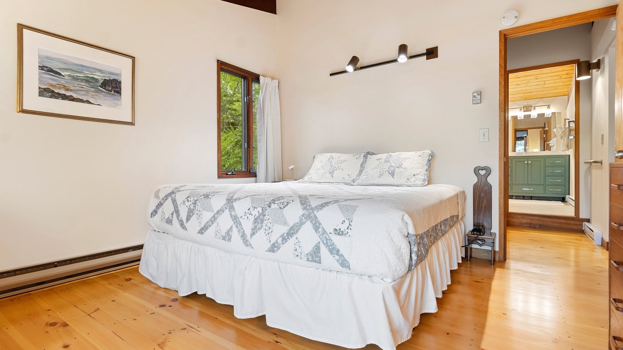 Photo of Bedroom in East Boothbay