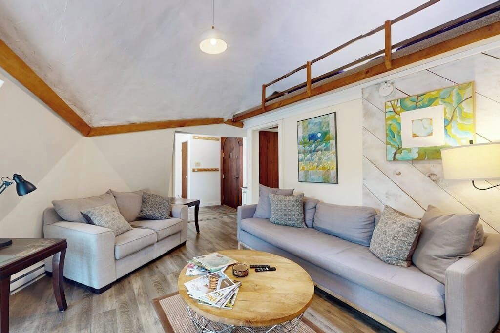 Photo of Livingroom in Boothbay