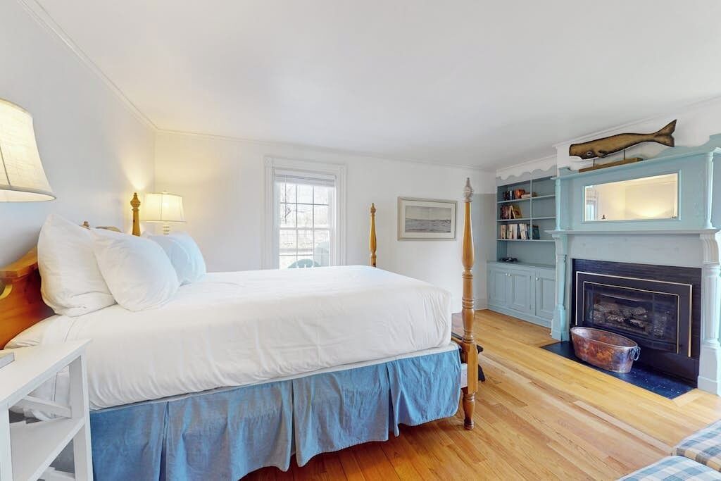 Photo of Bedroom in Warren
