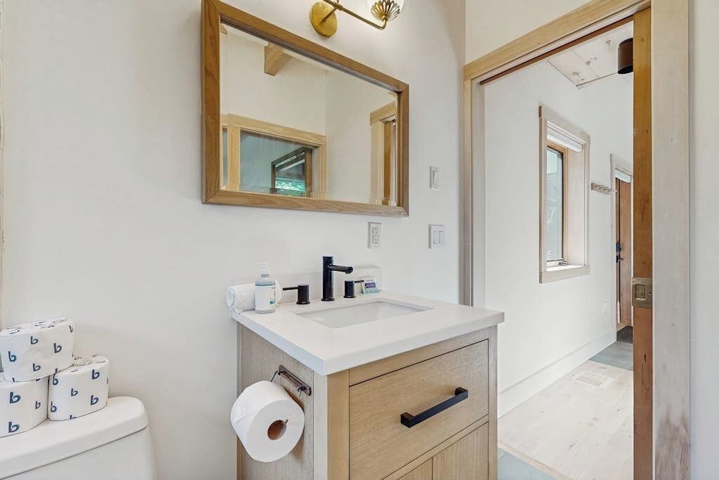 Photo of Bathroom in East Boothbay