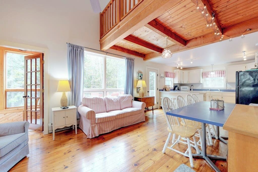 Photo of Livingroom in Otter Creek