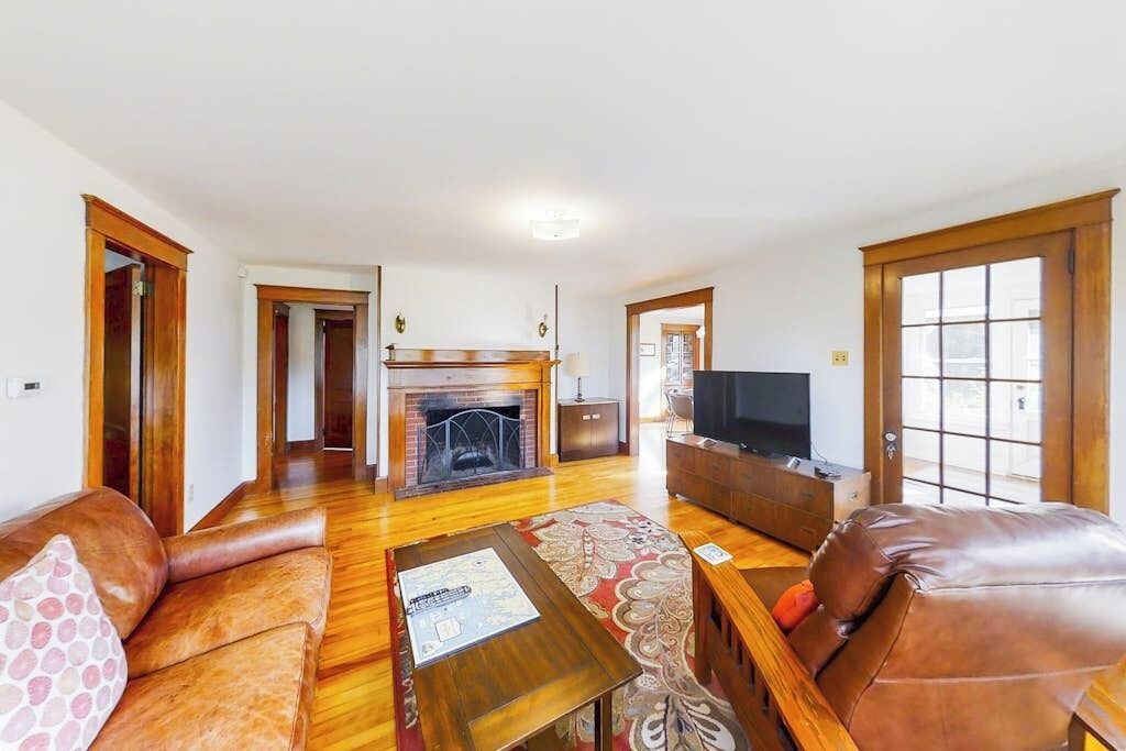 Photo of Livingroom in Bayville