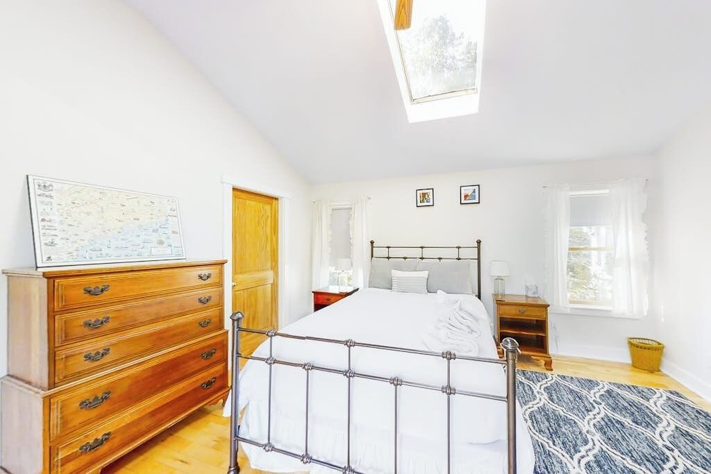 Photo of Bedroom in Bayville