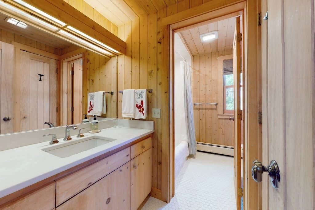 Photo of Bathroom in Brooklin