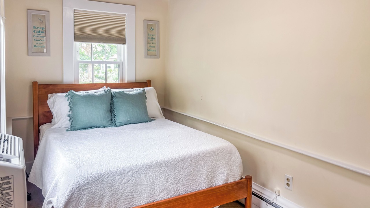 Photo of Bedroom in Cummaquid