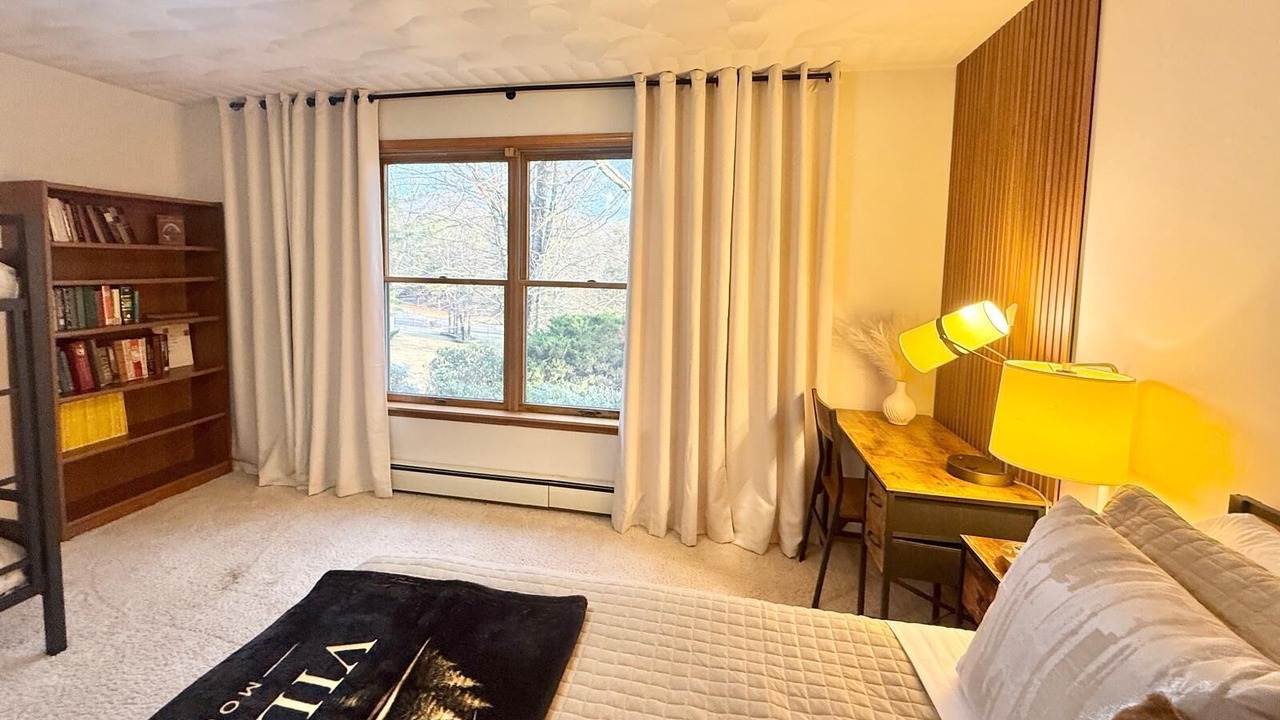 Photo of Bedroom in Hallstead