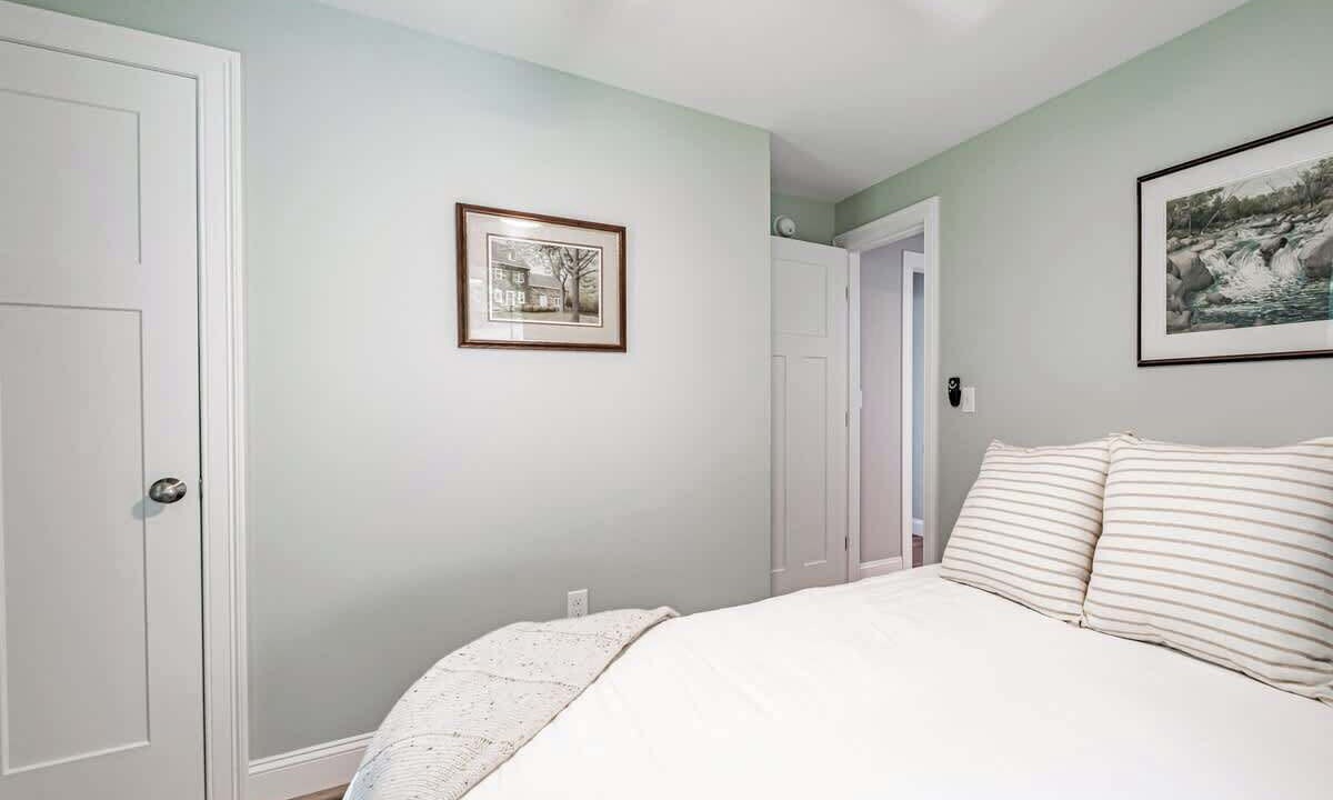 Photo of Bedroom in Raymond