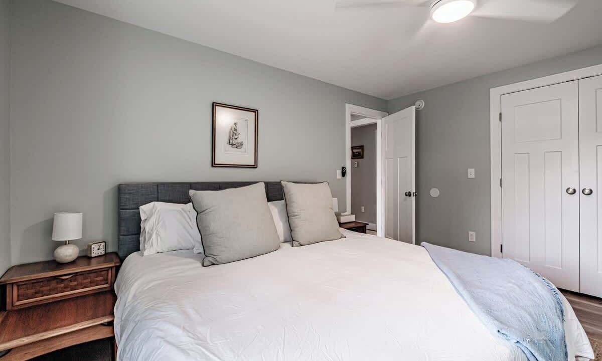 Photo of Bedroom in Raymond