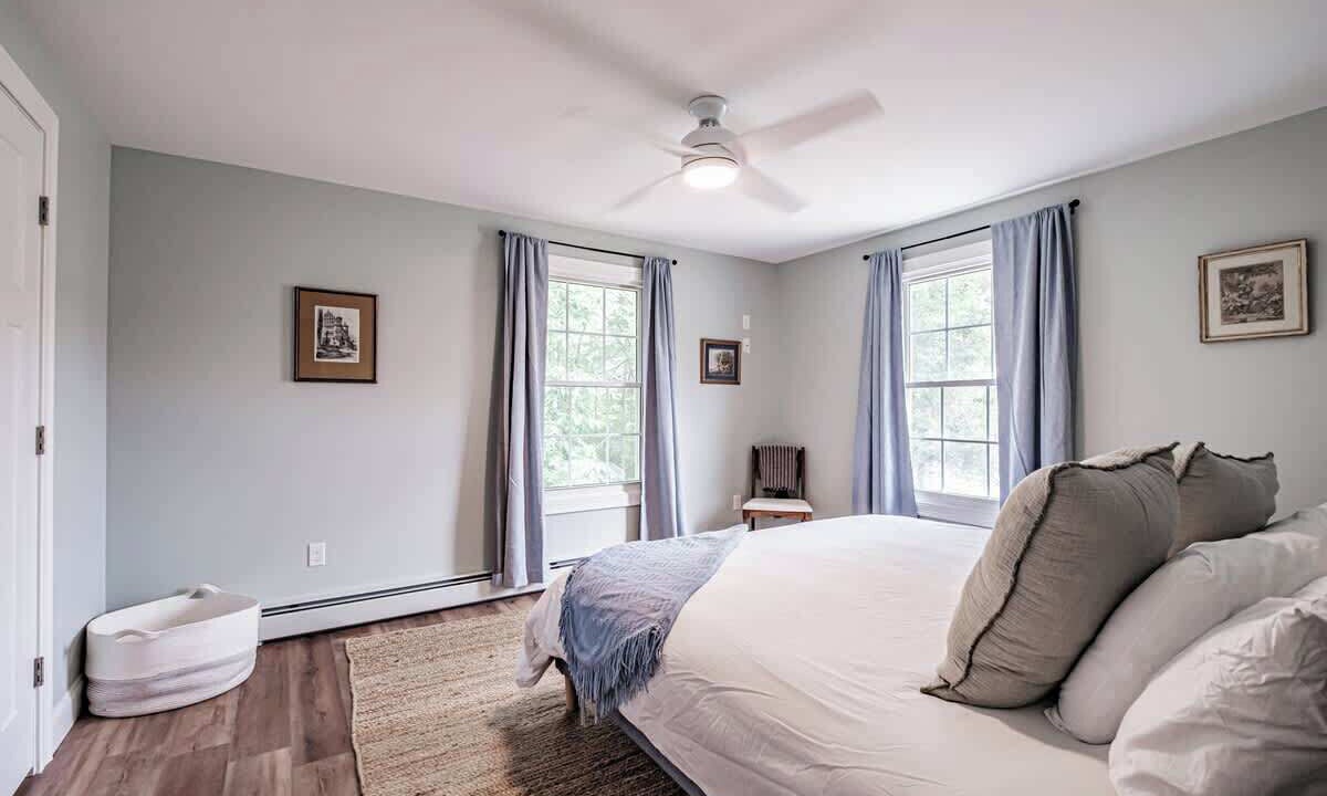 Photo of Bedroom in Raymond