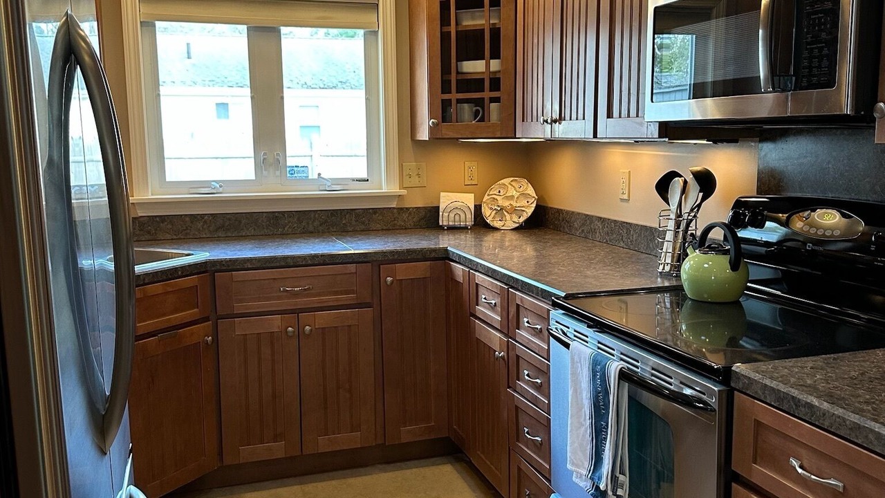 Photo of Kitchen in West Yarmouth