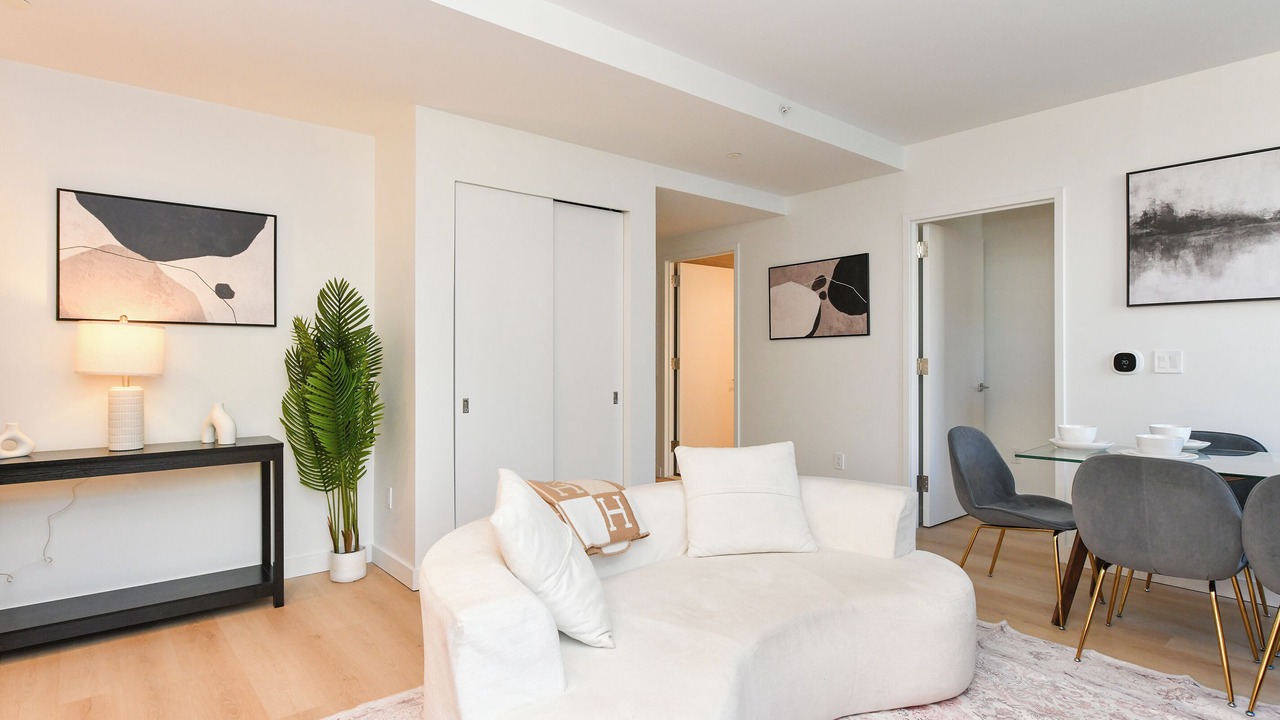 Photo of Livingroom in Financial District