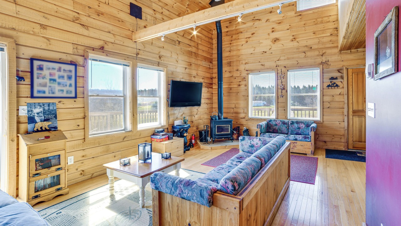 Photo of Livingroom in East Worcester