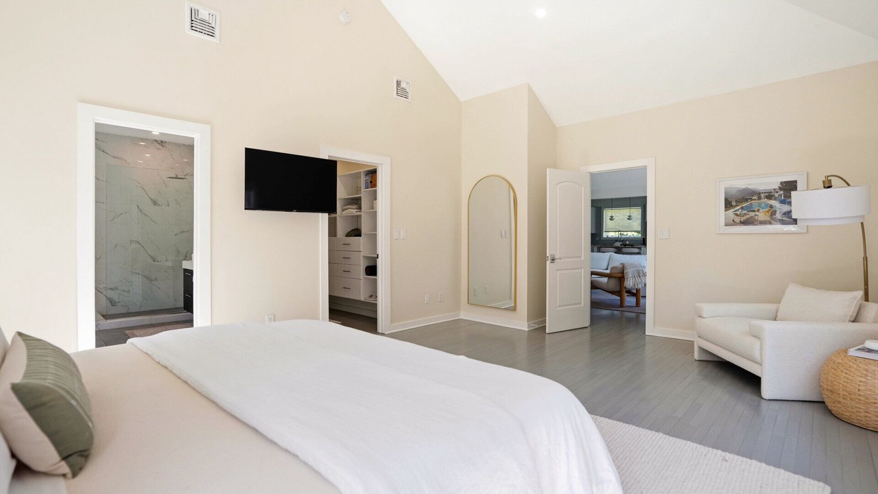Photo of Bedroom in Shinnecock Hills