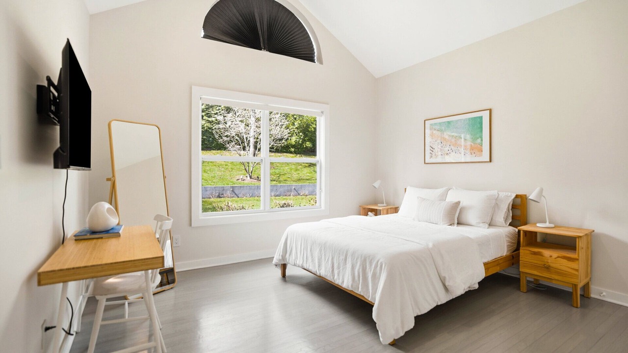 Photo of Bedroom in Shinnecock Hills