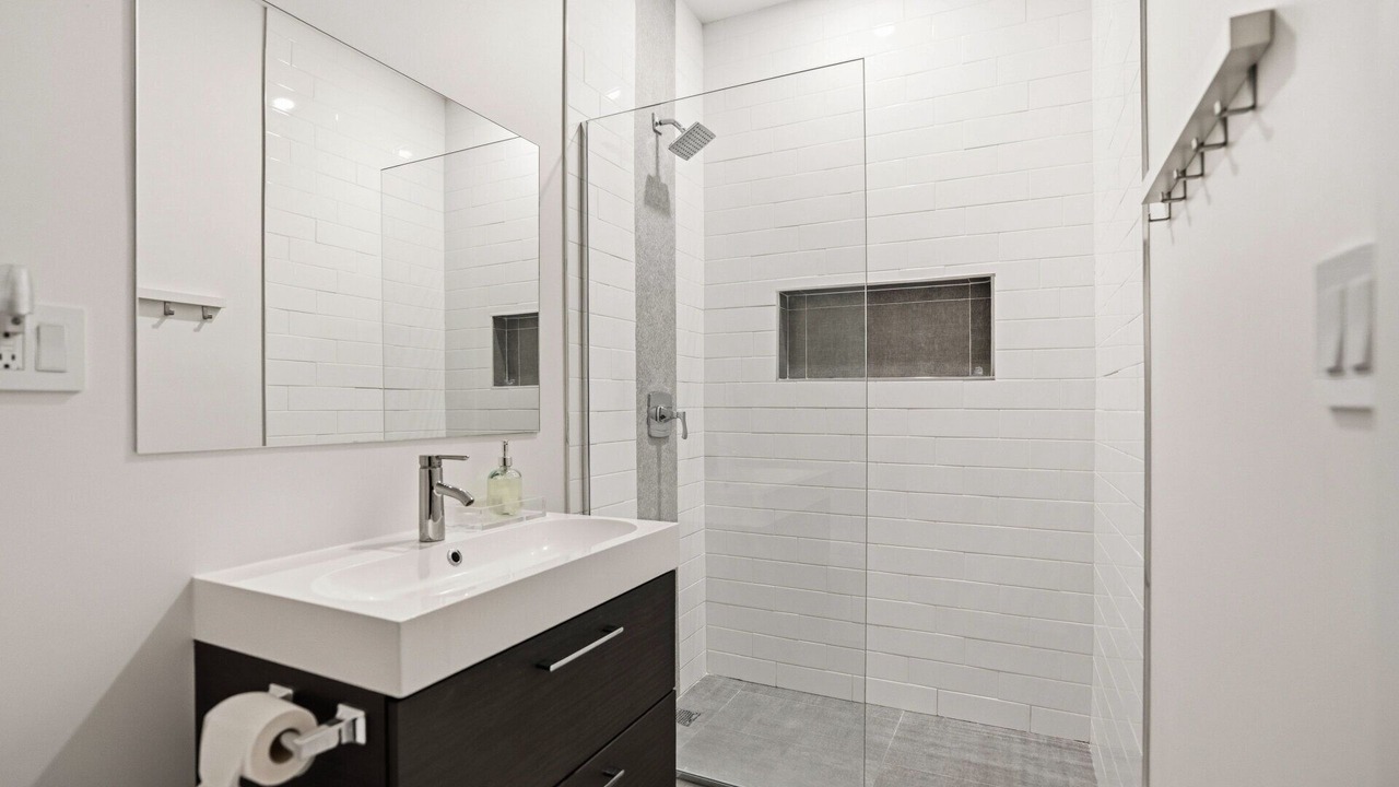 Photo of Bathroom in Shinnecock Hills