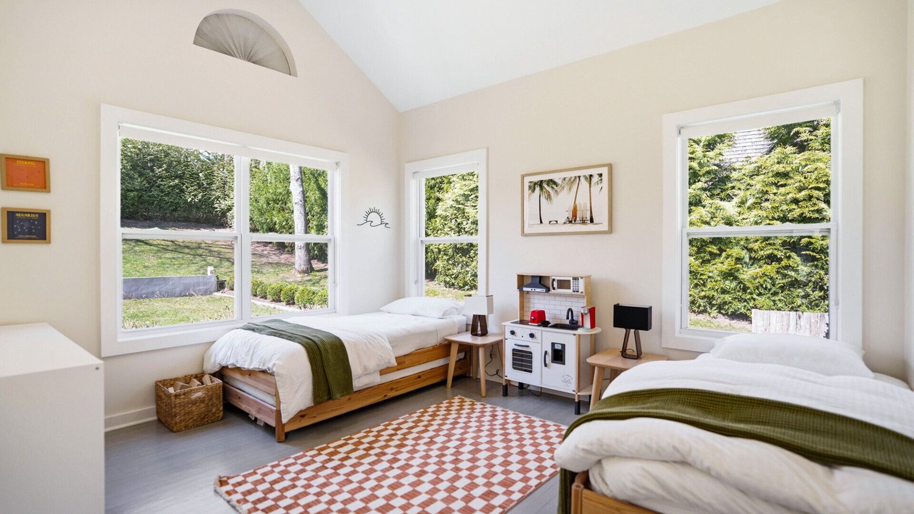 Photo of Bedroom in Shinnecock Hills