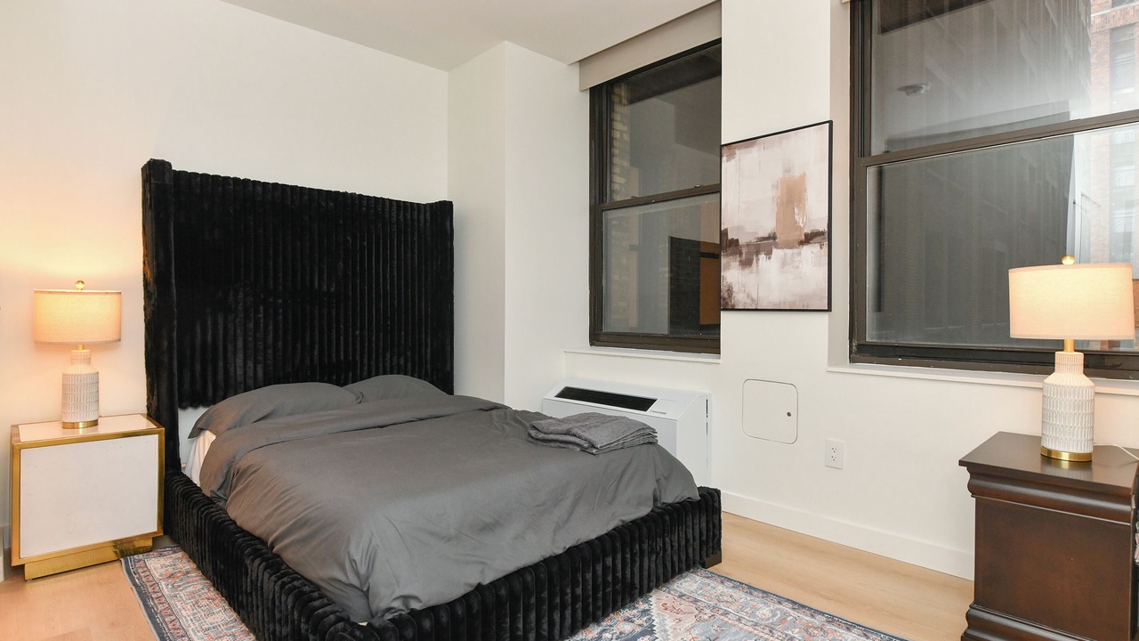 Photo of Bedroom in Financial District