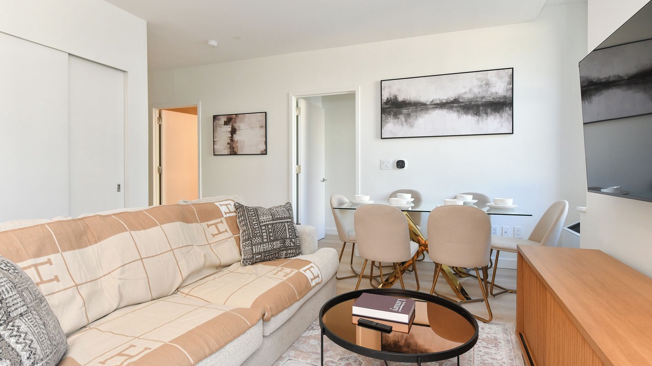 Photo of Livingroom in Financial District