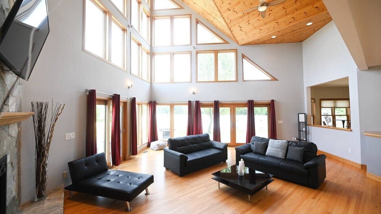 Photo of Livingroom in North Haven