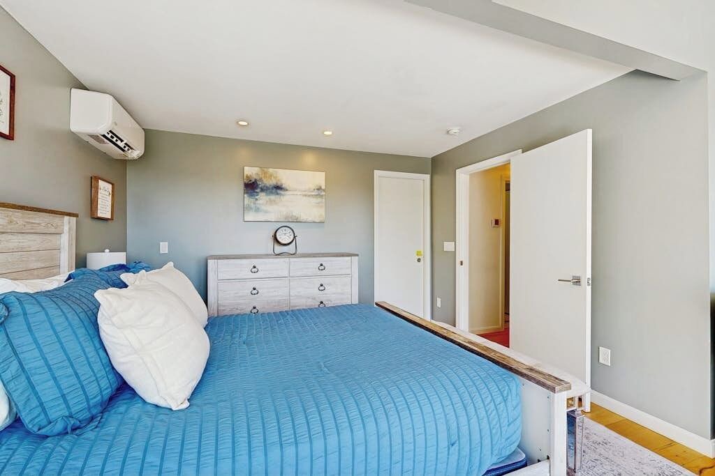 Photo of Bedroom in Meredith