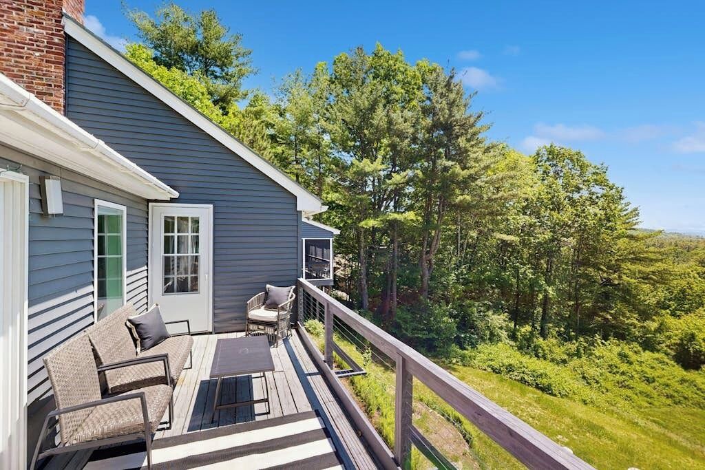 Photo of Patio Balcony in Meredith
