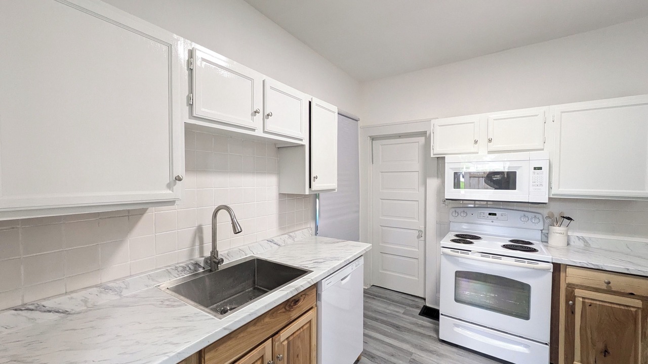 Photo of Kitchen in Corinth
