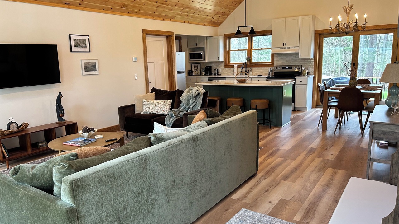 Photo of Livingroom in Cooperstown - Otsego Lake