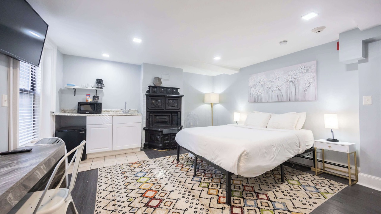 Photo of Bedroom in Bay Village