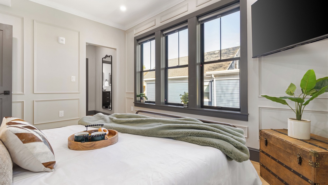 Photo of Bedroom in East Somerville