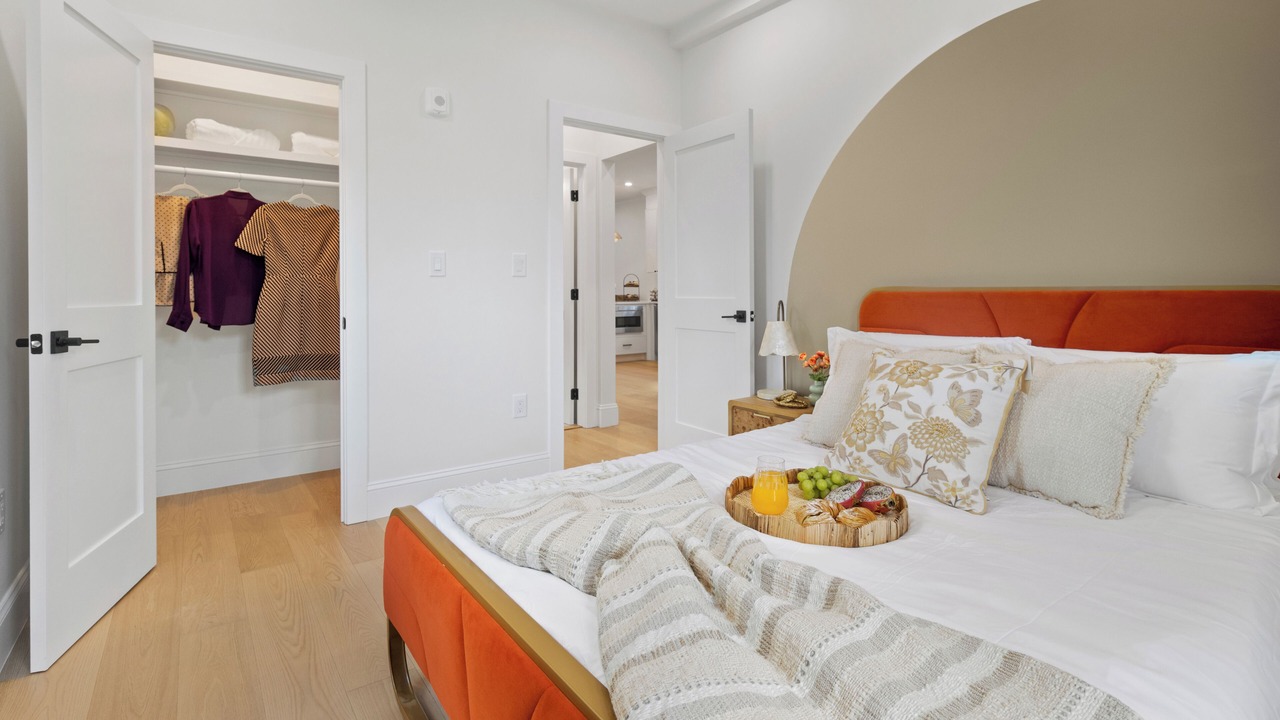 Photo of Bedroom in East Somerville